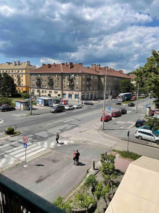 Priestranny 3 Izb. Apartman V Centre S Parkovanim. Apartment Banska Bystrica Exterior photo